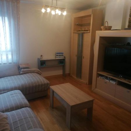 Apartamento Praga Vitoria-Gasteiz Exteriér fotografie