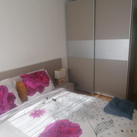 Apartamento Praga Vitoria-Gasteiz Exteriér fotografie